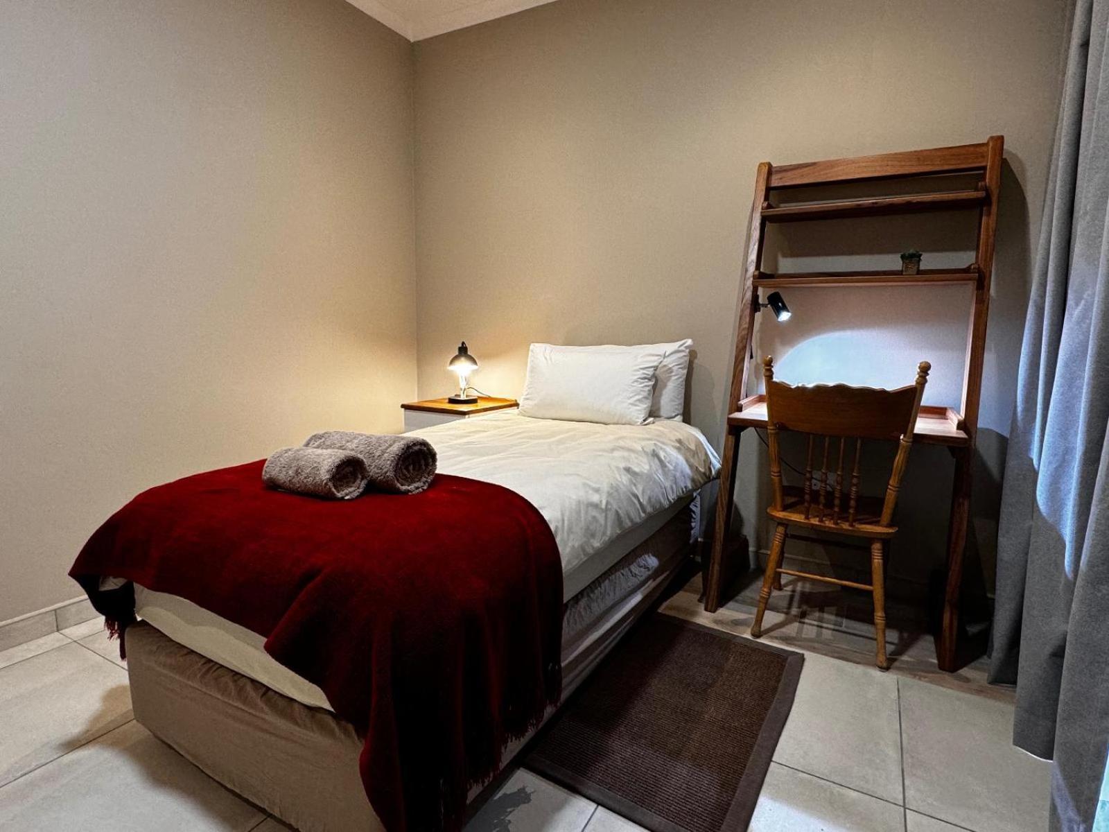 Flying Ostrich Guesthouse & Self-Catering Accommodation Mariental Room photo